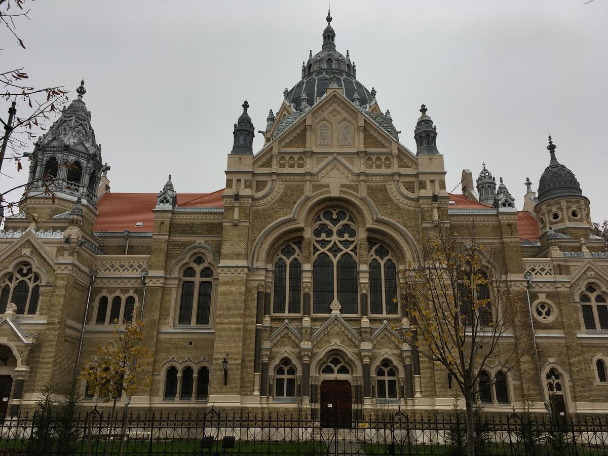 Gutenberg Apartments Szeged Buitenkant foto